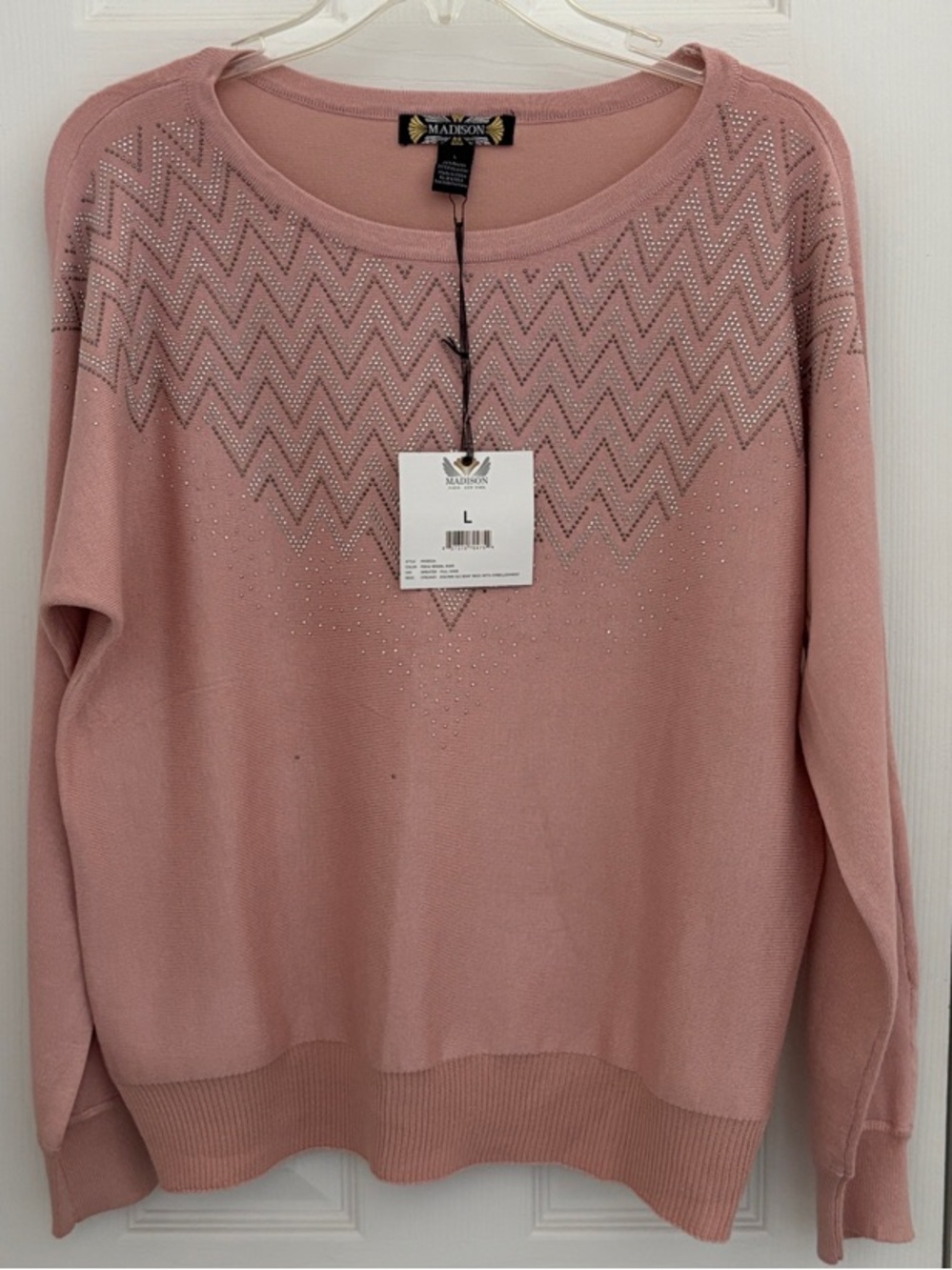 Madison Women's Dusty Pink Zigzag Crew Neck Sweater